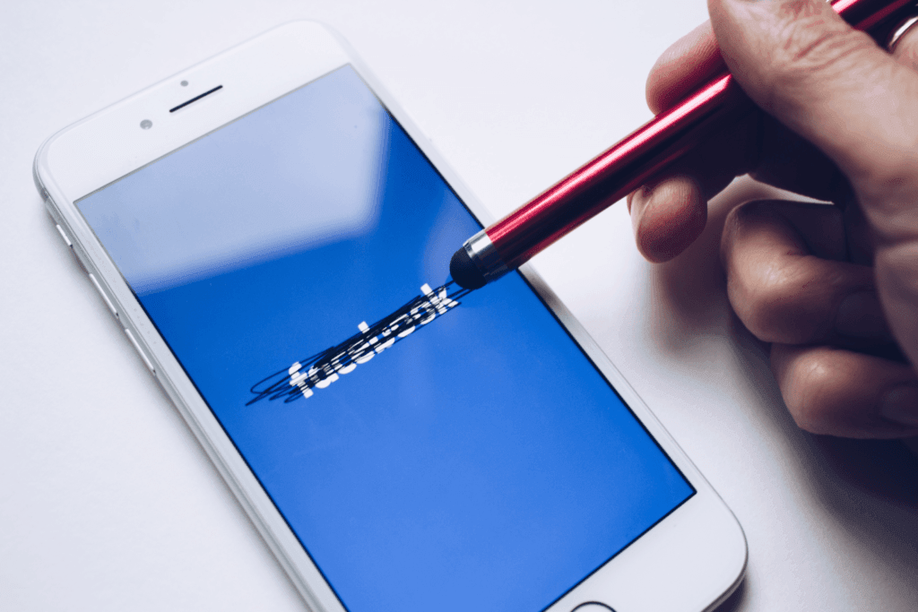 Facebook так і не вирішив проблему російського втручання в український сегмент соцмережі