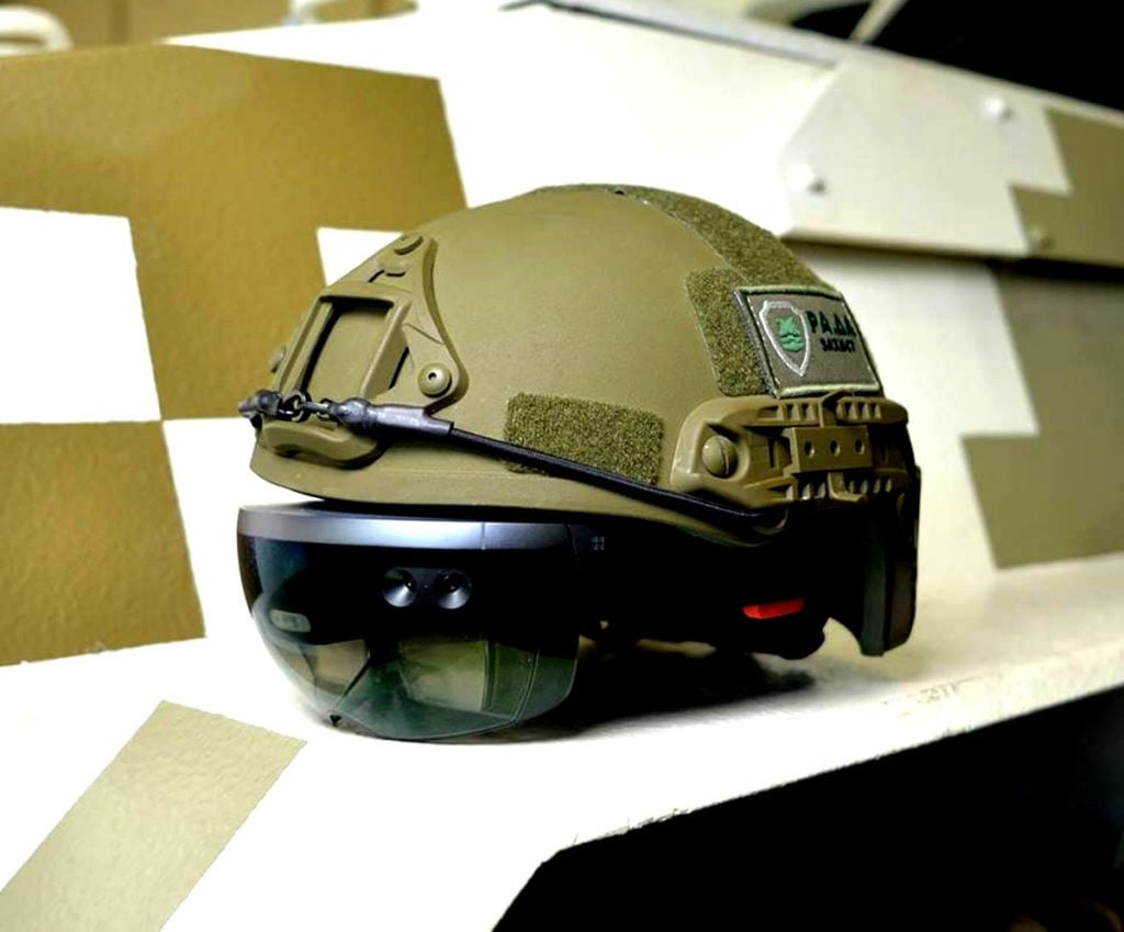 Ukrainian “smart” helmet for tank crews inks UAE contract