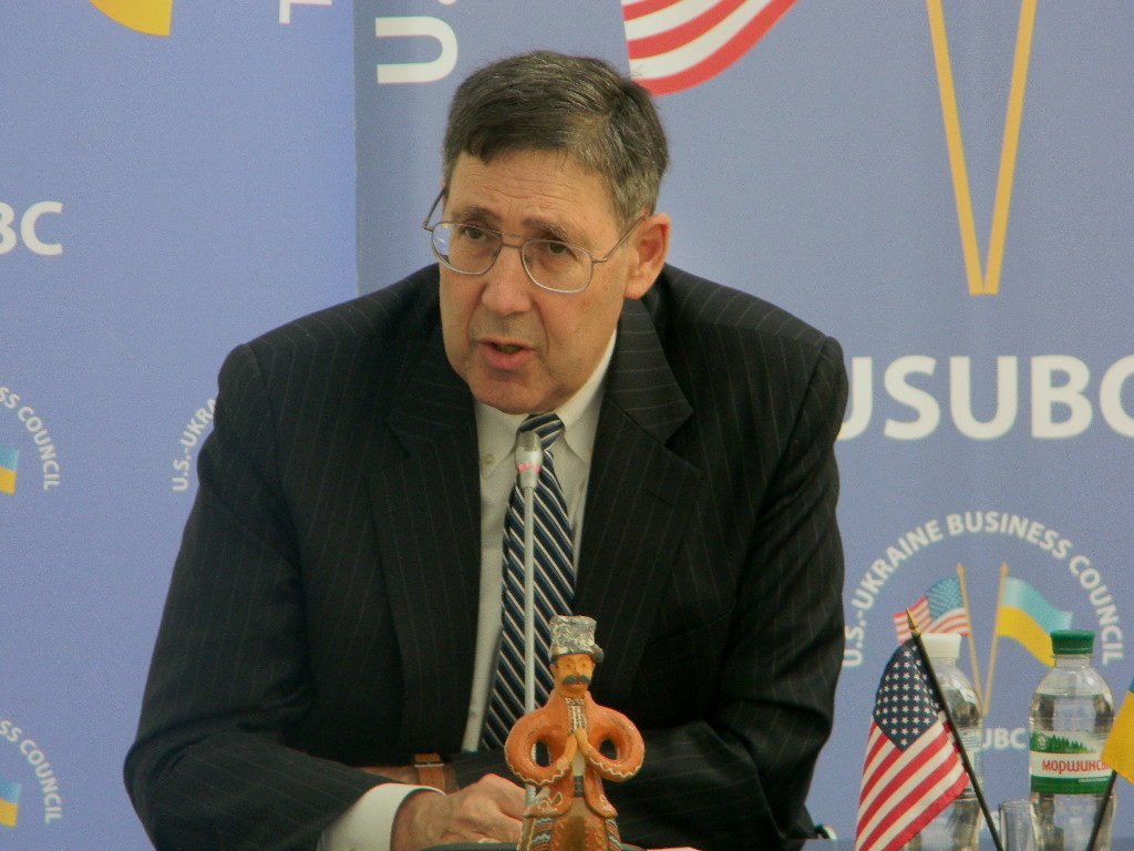Herbst: Both Poroshenko and Zelensky have good chances of winning