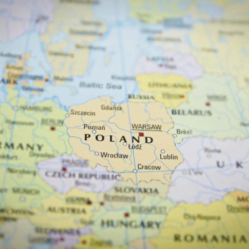 Поляки витратили понад $2 млрд на допомогу українським біженцям