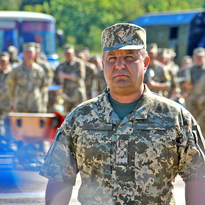Міністр оборони попередив політиків: Експерименти з армією закінчаться крахом для країни