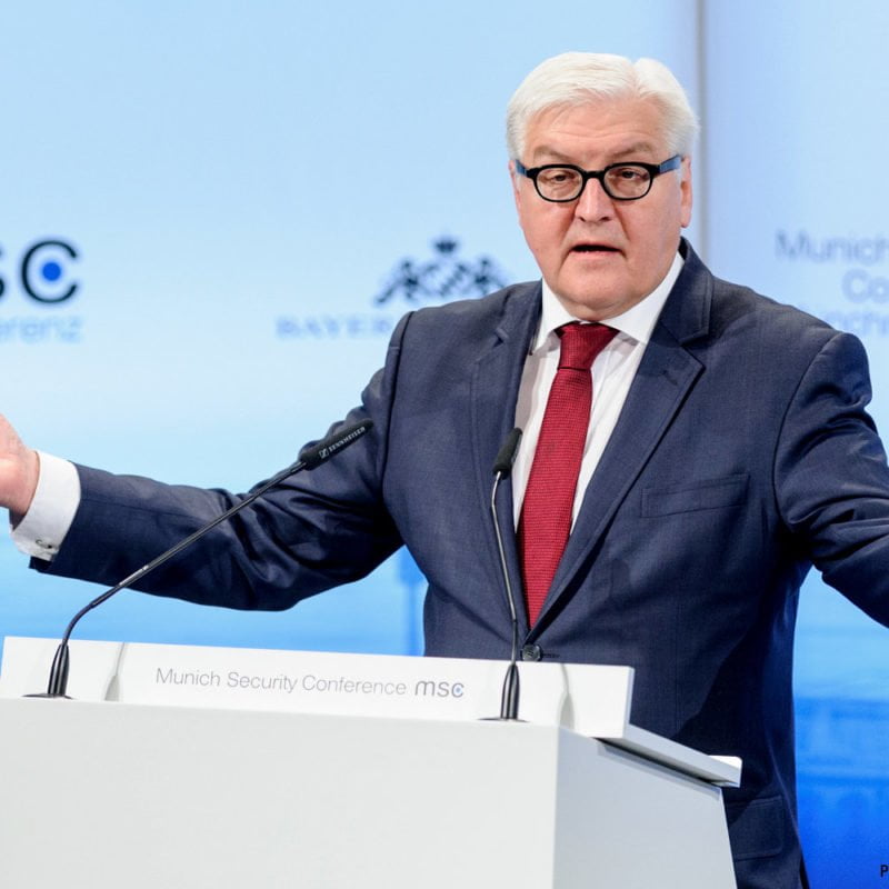 Штайнмаєр: З росією слід підтримувати менш близькі стосунки