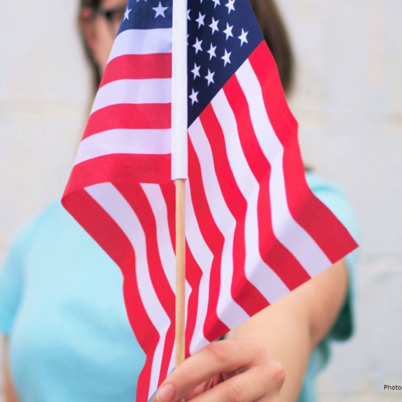 В охочих отримати візу  США перевірятимуть профілі в соцмережах