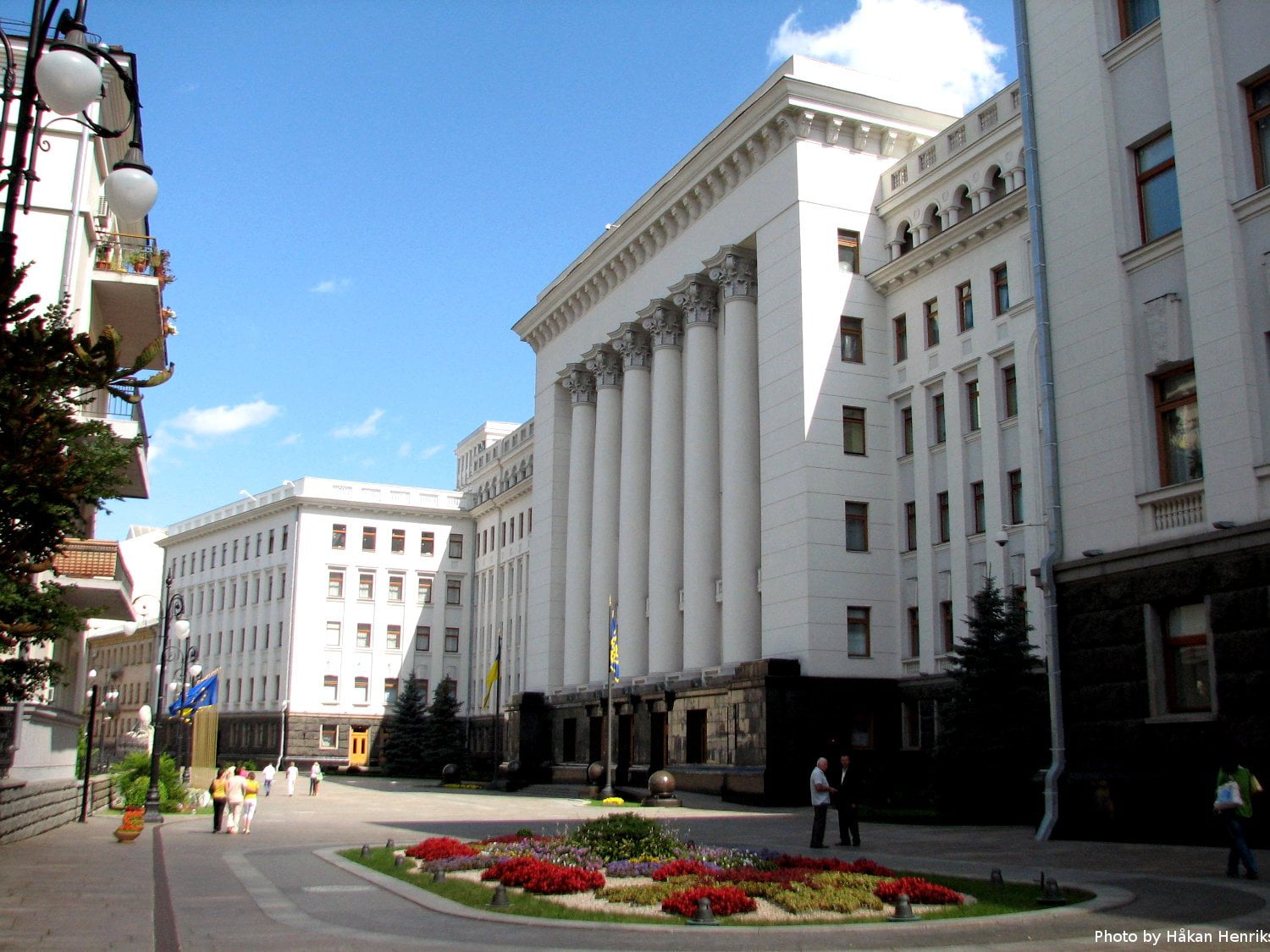 Немає "своїх" і "чужих", заявили у Зеленського після затримання чиновниці, яка працює з 2005 6