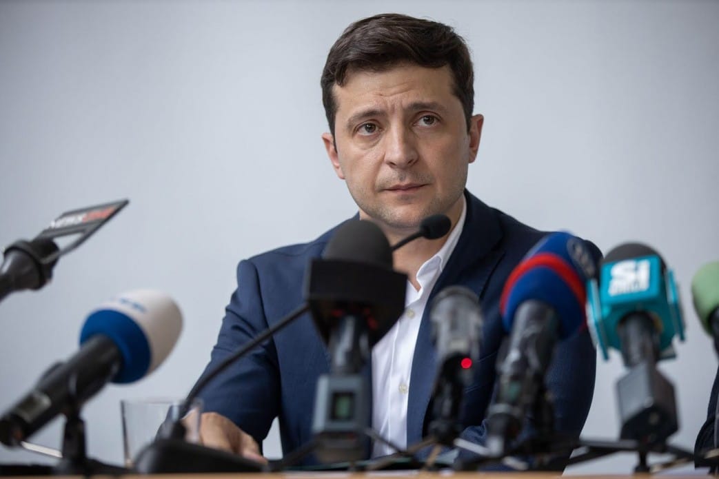 Понад 70% українців підтримують зняття недоторканності з президента 3