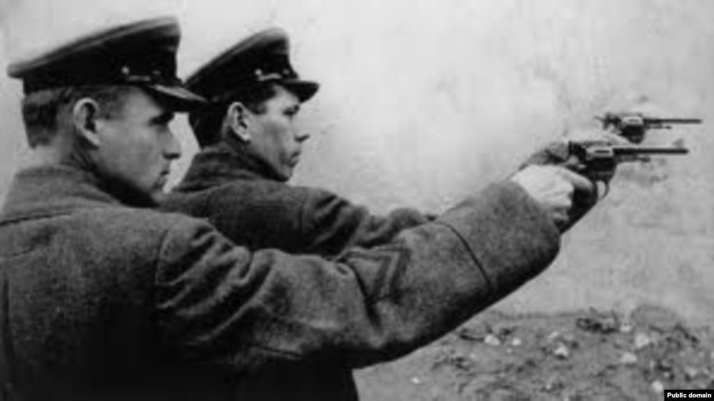 У місті Дубно перепоховали 29 жертв сталінського режиму 6