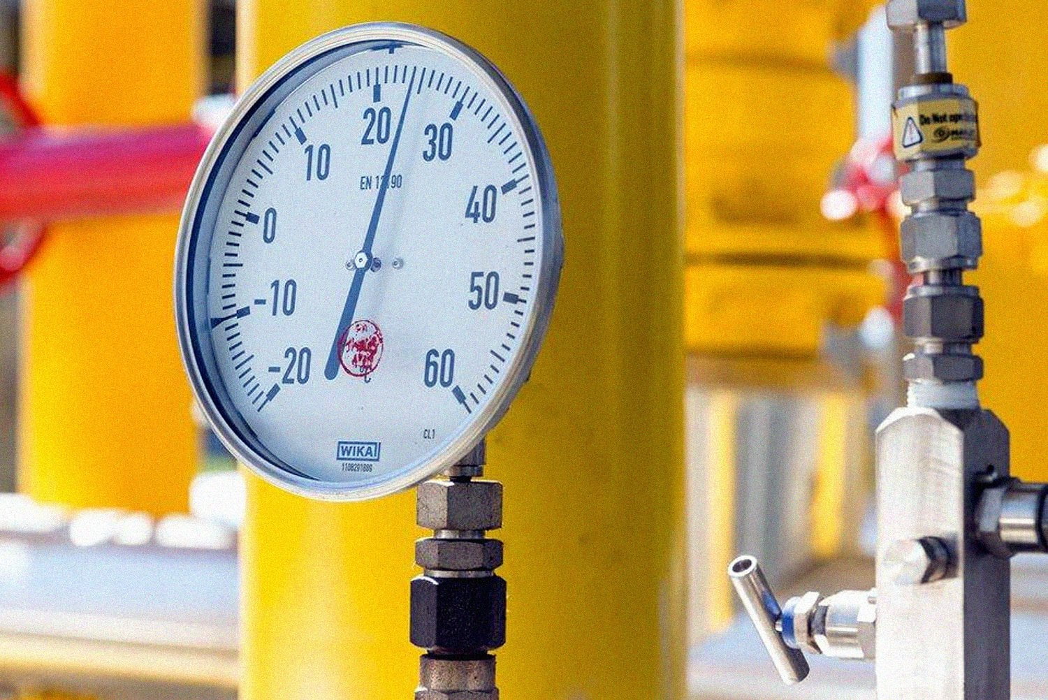 Naftogaz, Gazprom sign five-year gas transit contract 1