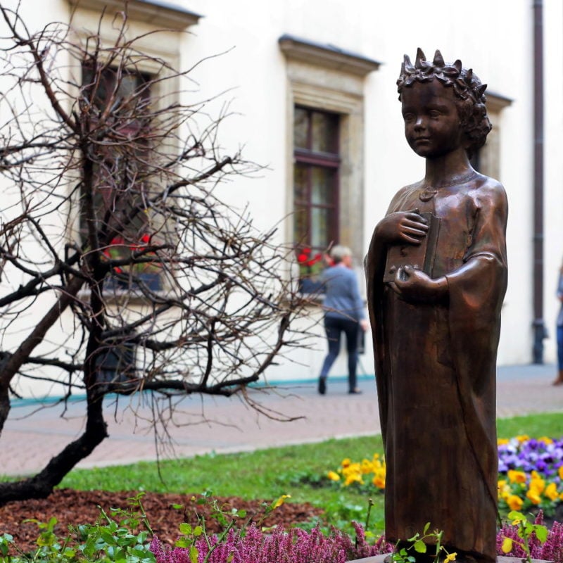 У Кракові встановили пам’ятник Анні Київській - Королеві Франції