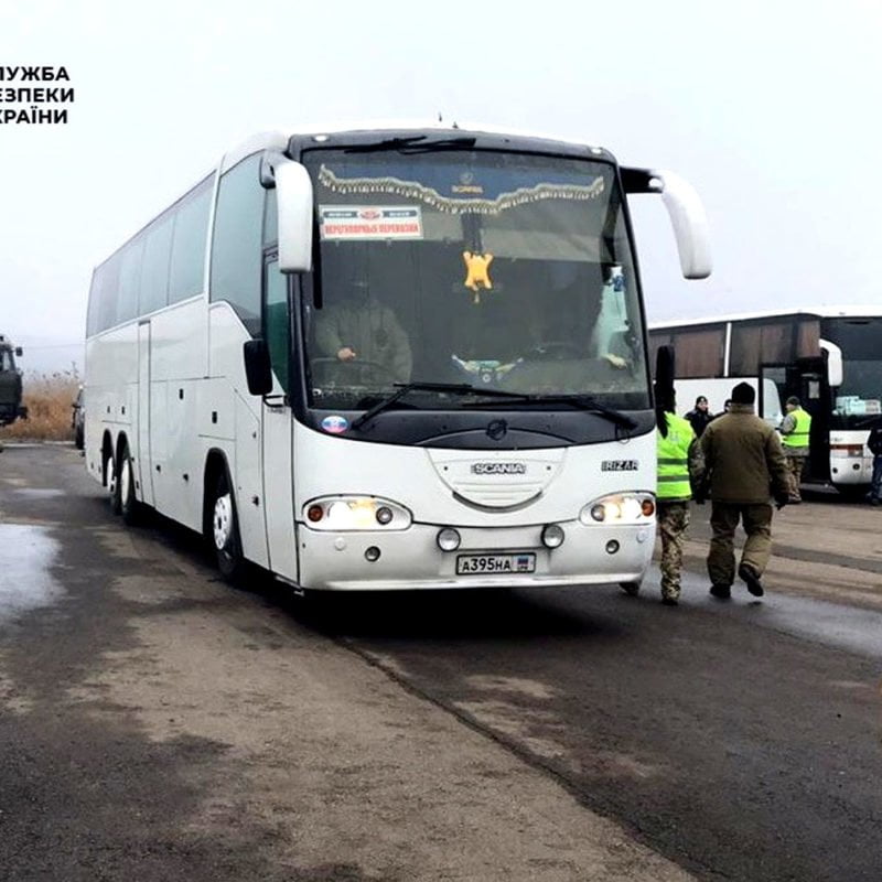 У результаті обміну Україна отримала 12 військовослужбовців та 64 цивільних