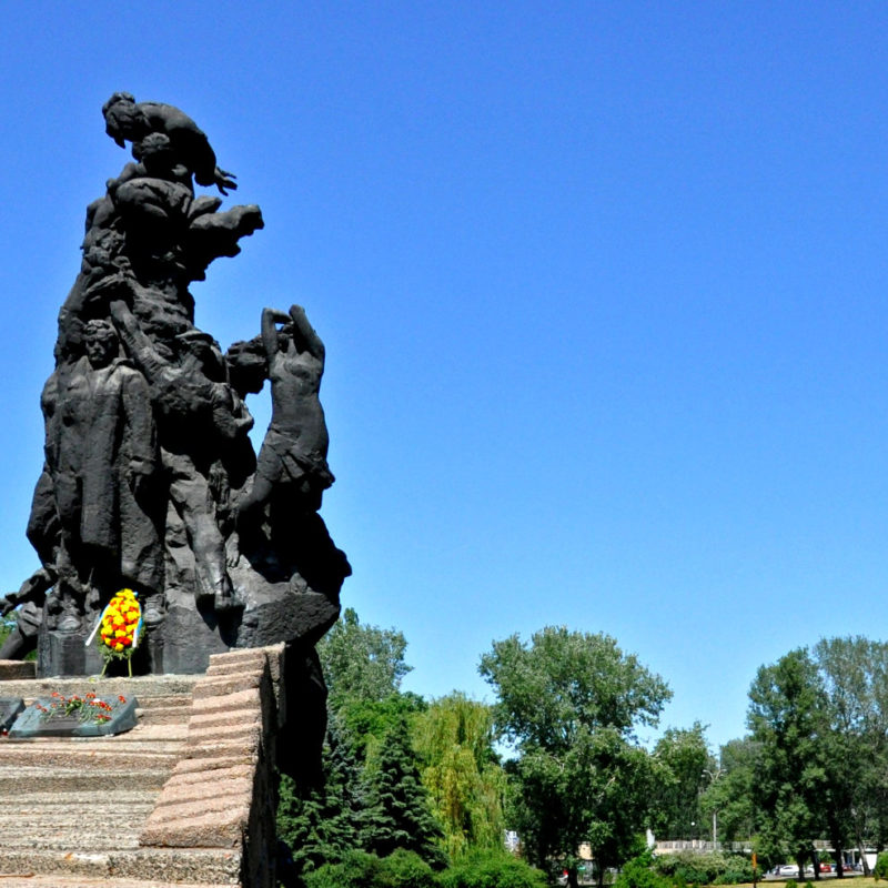 Проєкти, які стосуються політики пам’яті України, повинні відбуватися без участі держави-агресора – активісти щодо меморіалу Бабин Яр