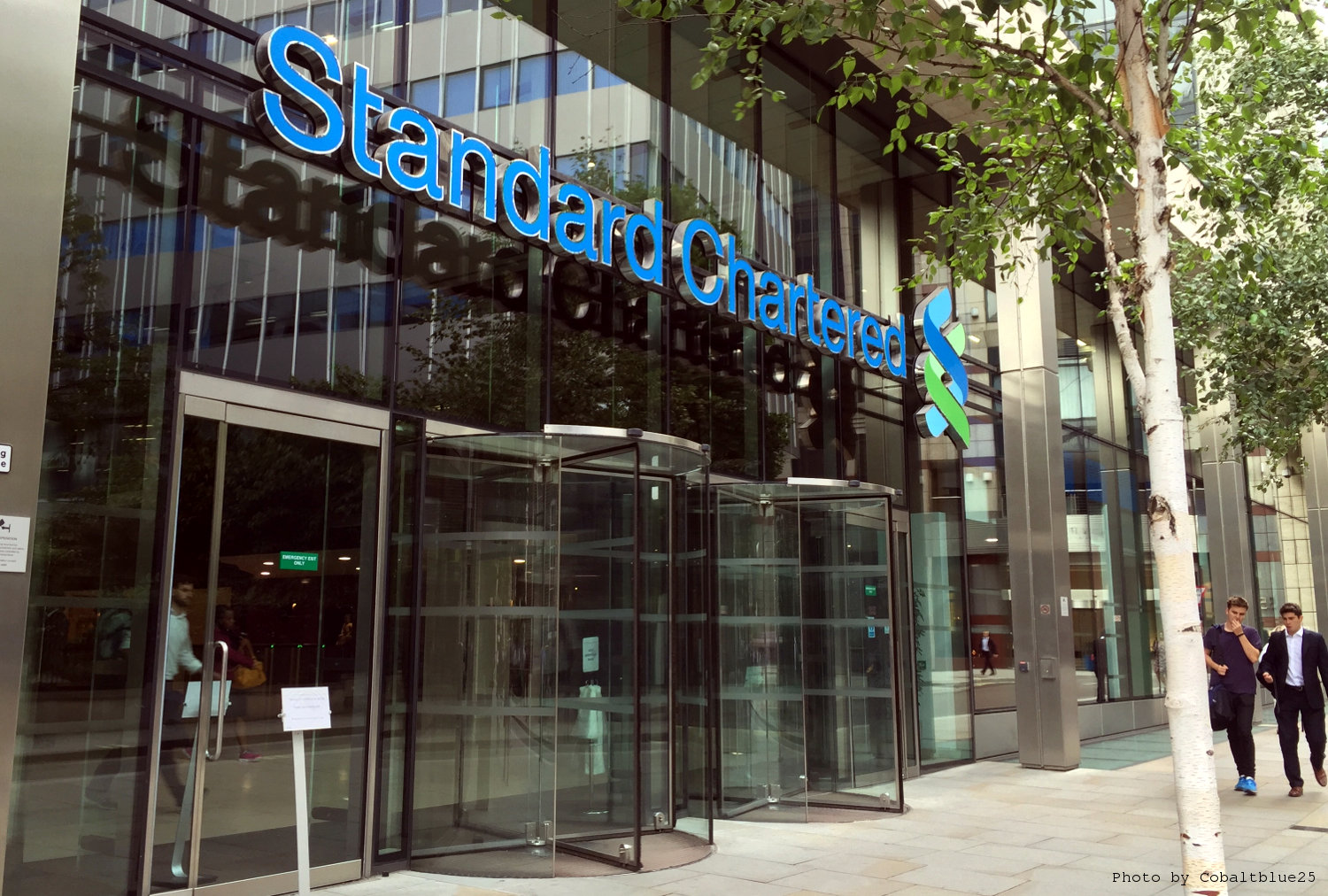 Standard Chartered fined for violating sanctions against Russia 4