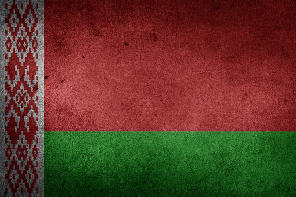 Правозахисник про вибори в Білорусі: У Мінськ стягують військову техніку, немає інтернету