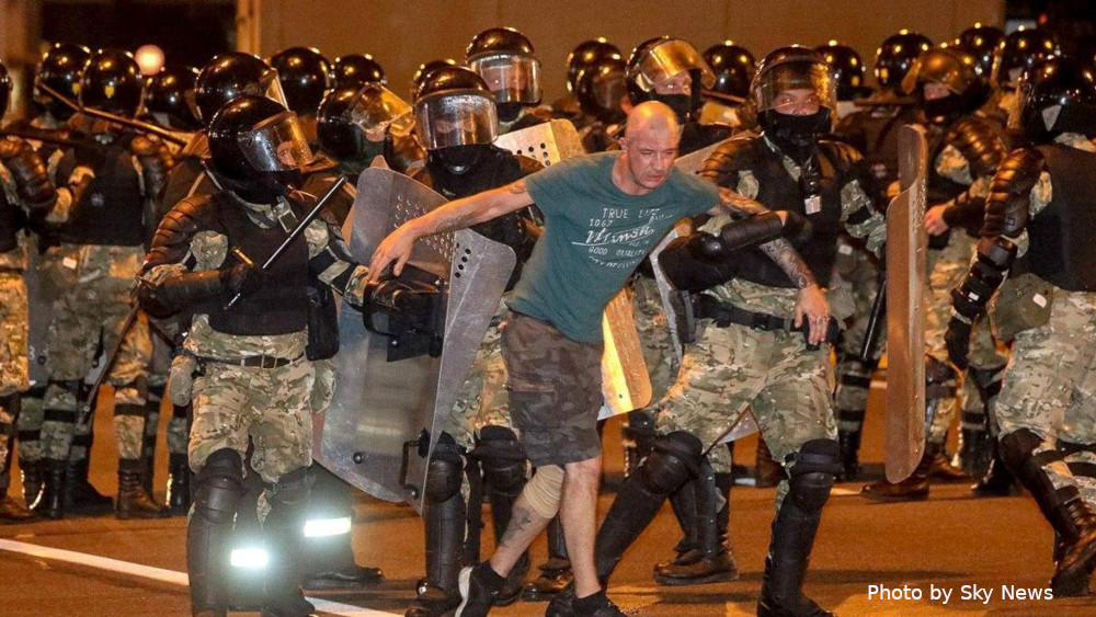 64-й день протестів у Білорусі: Жорстокість силовиків та понад 600 затриманих 3