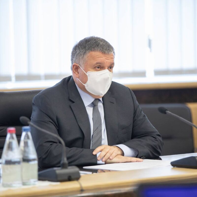 Аваков попросив ще 1,9 млрд з коронавірусного фонду на доплати поліцейським