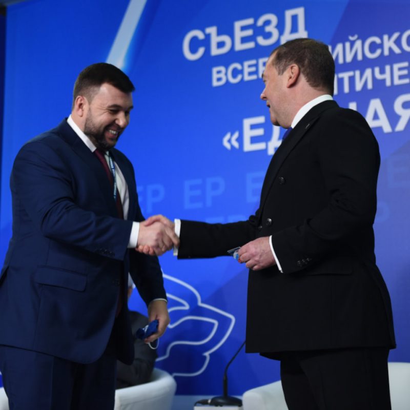 "Єдіная росія" поповнилась ватажками терористів Пасічником та Пушиліним