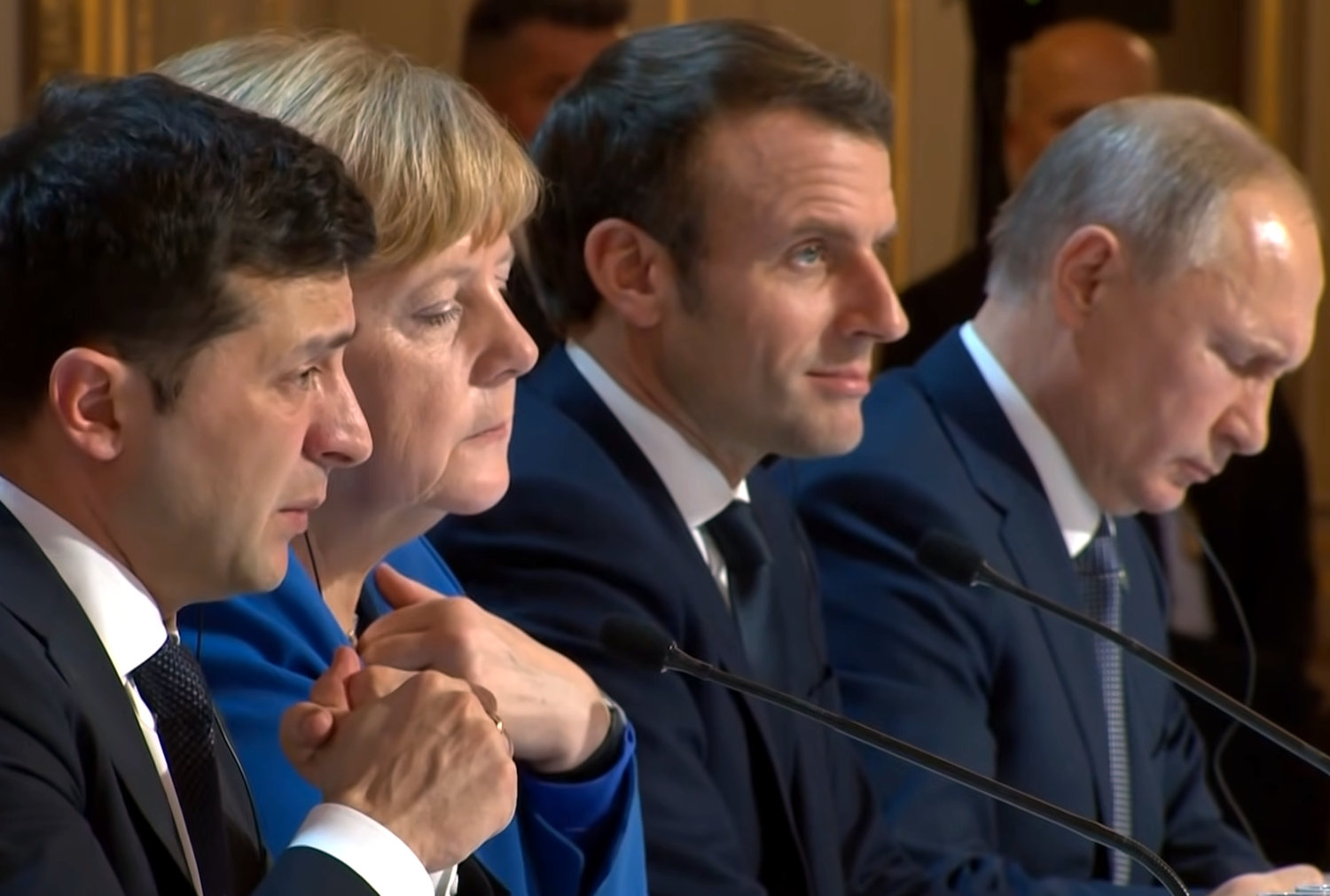 Макрон похвалив Зеленського за відкликання законопроєкту щодо реінтеграції окупованих територій, який не подобався путіну - ЗМІ