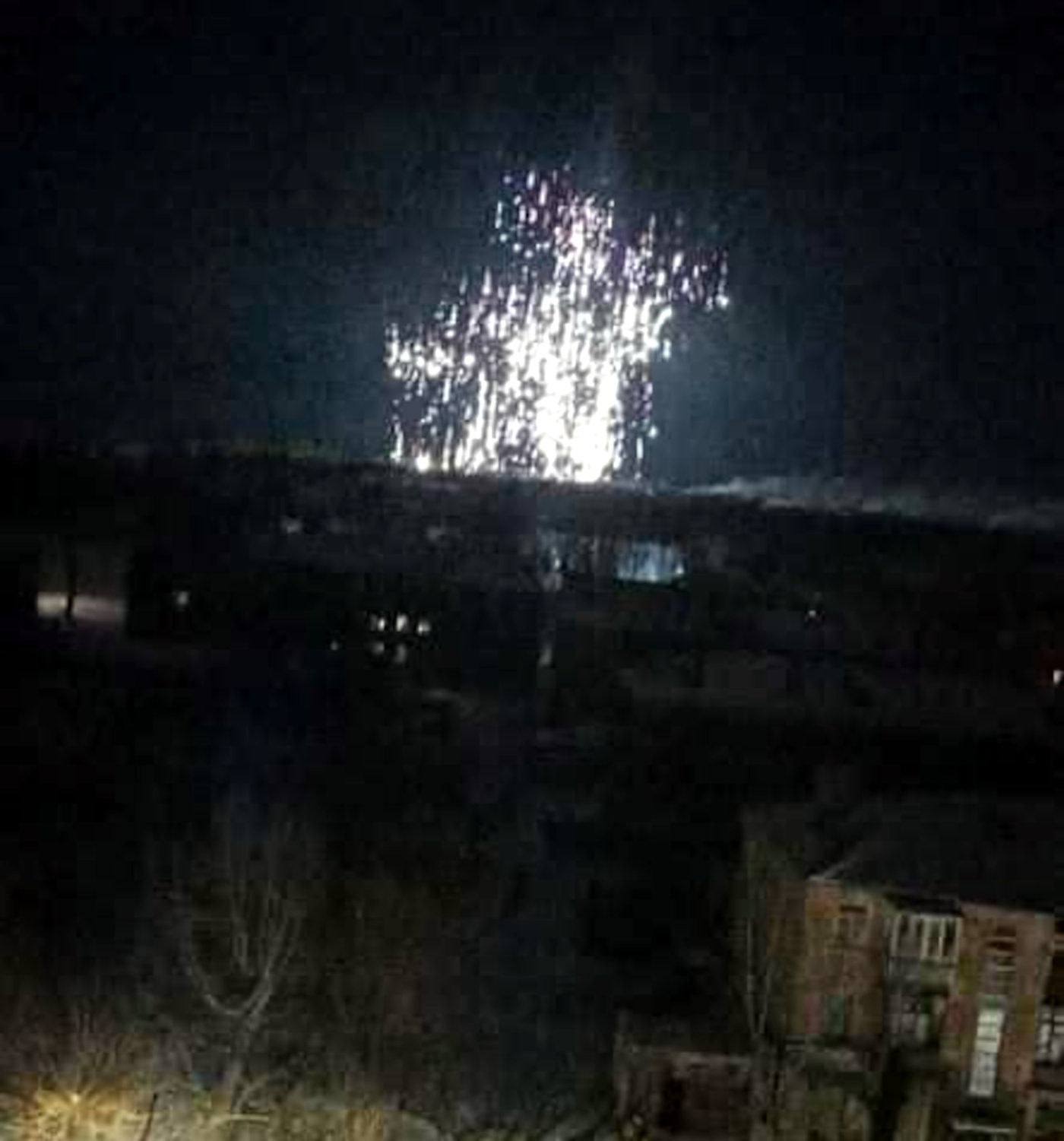 russians use forbidden phosphorus munitions in Popasna [video]