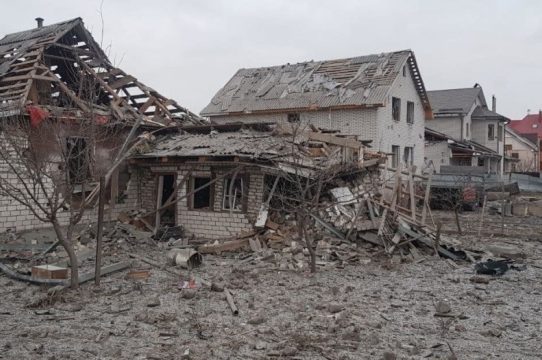 Russians continue shelling residential areas: Missile strike destroys 30 houses in Ovruch, Zhytomyr region 1