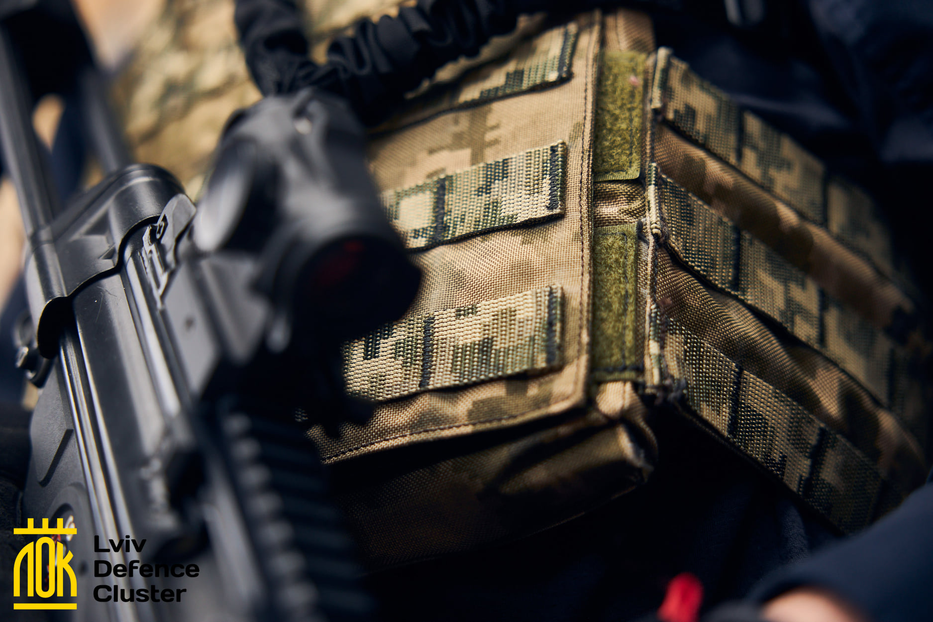 Ліквідовано схему розкрадання гуманітарної допомоги та бронежилетів для армії. Амуніцію продавали через Епіцентр?