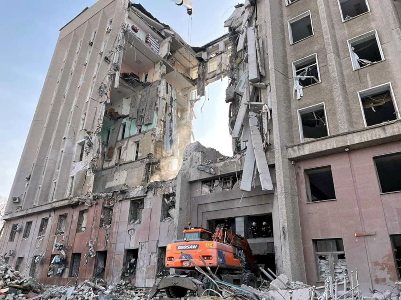 Забужко: Cаме в Миколаєві найнаочніше видно, як нинішня війна деколонізує Україну – як московські ракети збивають з нашого Півдня двохсотлітні нашарування імперського міфа