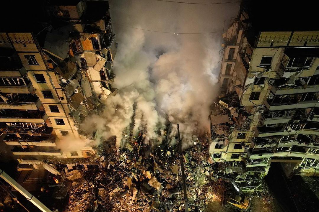 Death toll after russian missile strike on Dnipro grows to 25, 43 people remain missing