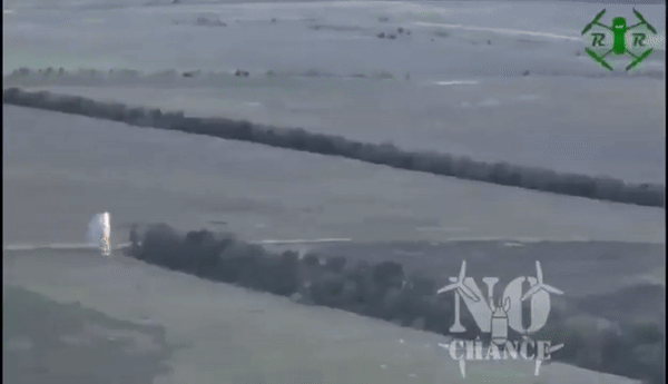 Ukrainian drone pours fire on russian positions in Zaporizhzhia region