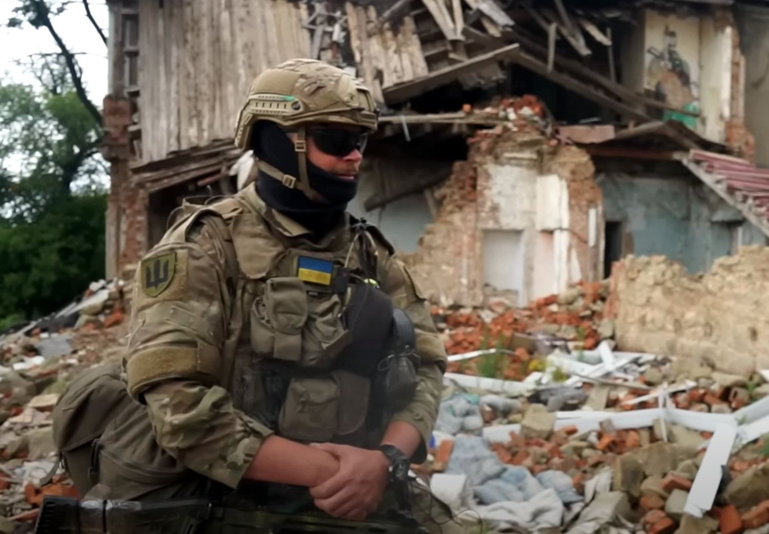 I would rather fight here, now, than later on at home - Foreign Legion fighter [video]