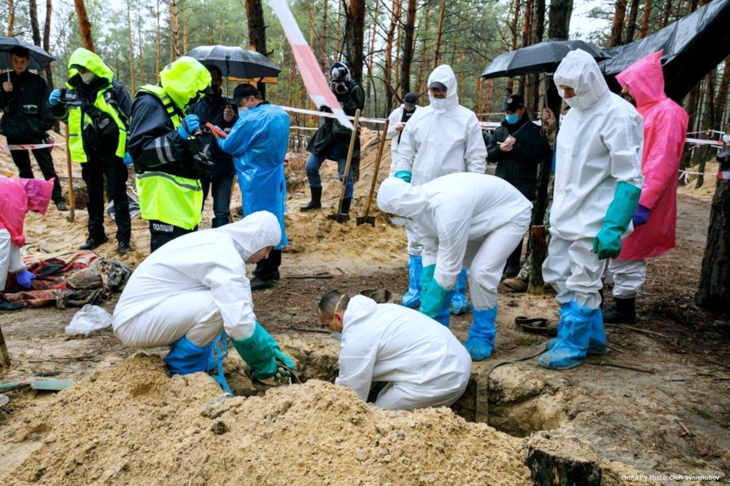 Violent death, mutilation, torture. Exhumation almost over in one mass grave near Izium, at least three more to go