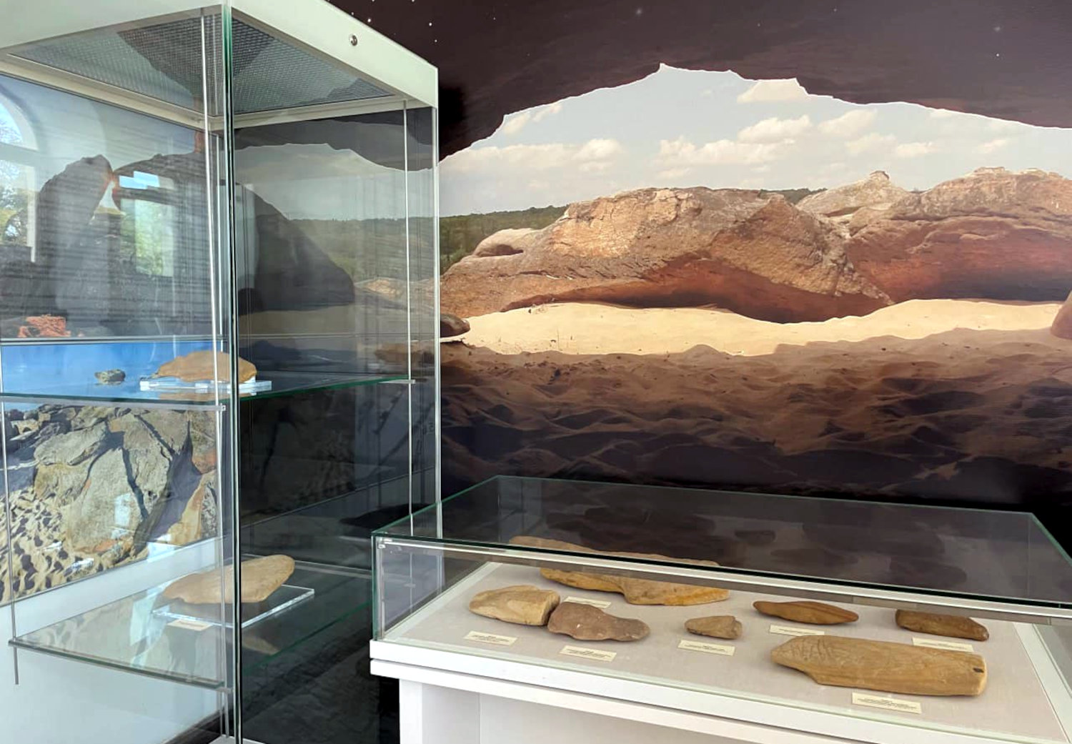 ruscists opened exhibition of stolen items from Zaporizhzhia's 'Kamyana Mohyla' archaeological site in occupied Crimea