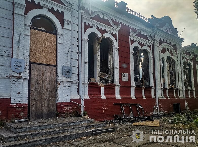 ruscists destroyed museum of Ukrainian anarchist revolutionary Nestor Makhno in Hulyaipole, Zaporizhzhia region