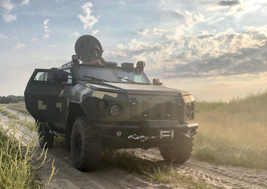На тлі позитивних звітів можновладців, поза увагою залишається реальна ситуація з фінансуванням оборонного сектору – Бельбас