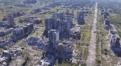 A city without houses, people, or trees: footage of Toretsk destroyed by russians