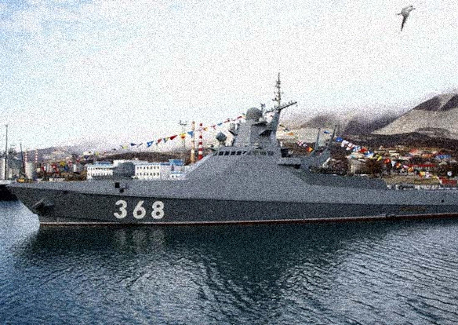 Ukrainian forces report hitting two russian project 22160 patrol ships [video]