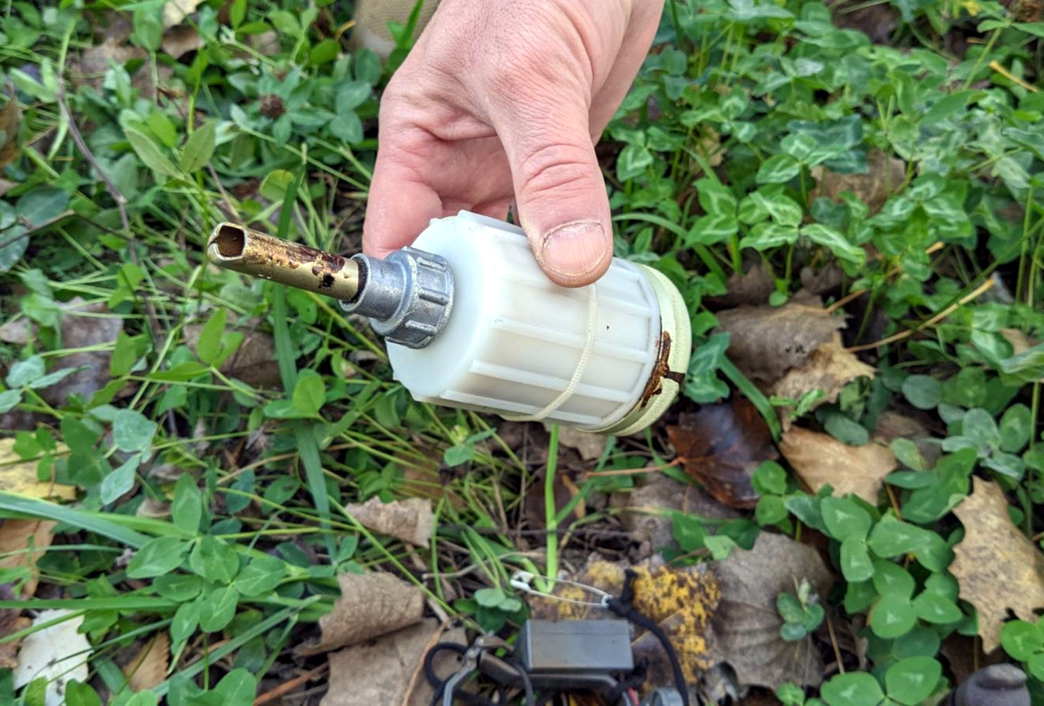 ruscists attack Ukrainian troops with banned chemical weapons [video]