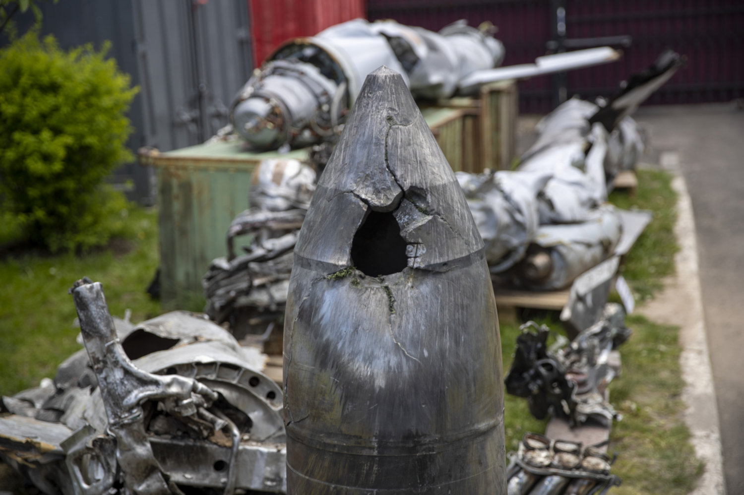 russia imprisons three physicists involved in development of hypersonic missiles in a year