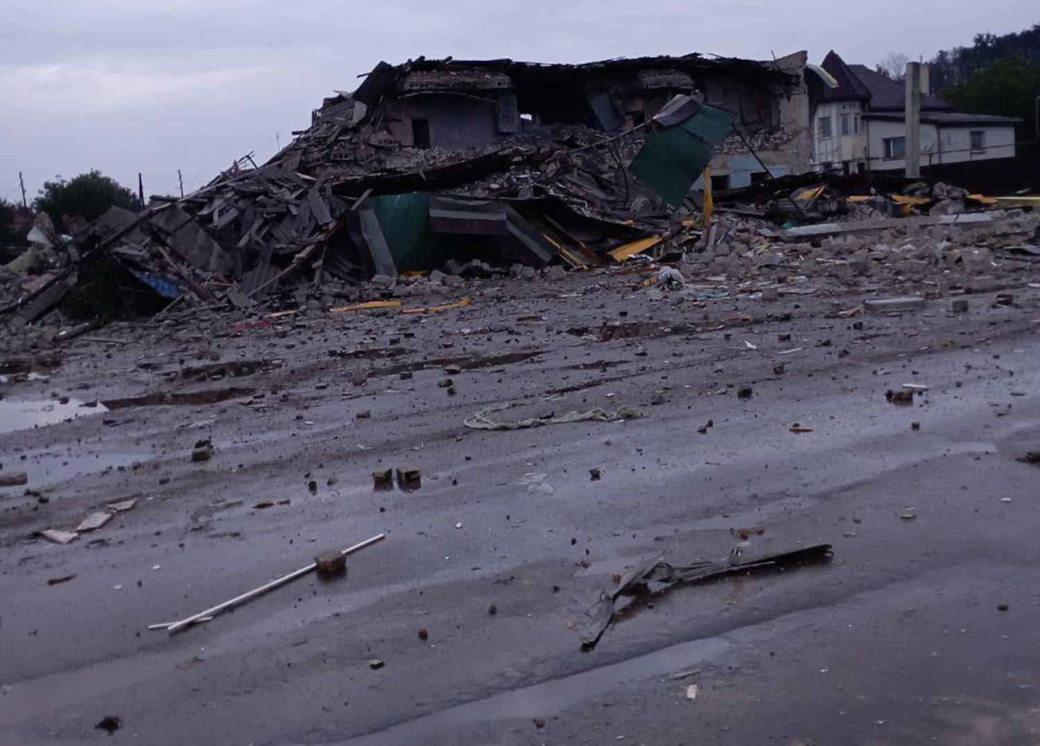 200 ruscists eliminated. UA Army destroyed russian military base in Svatove, Luhansk region