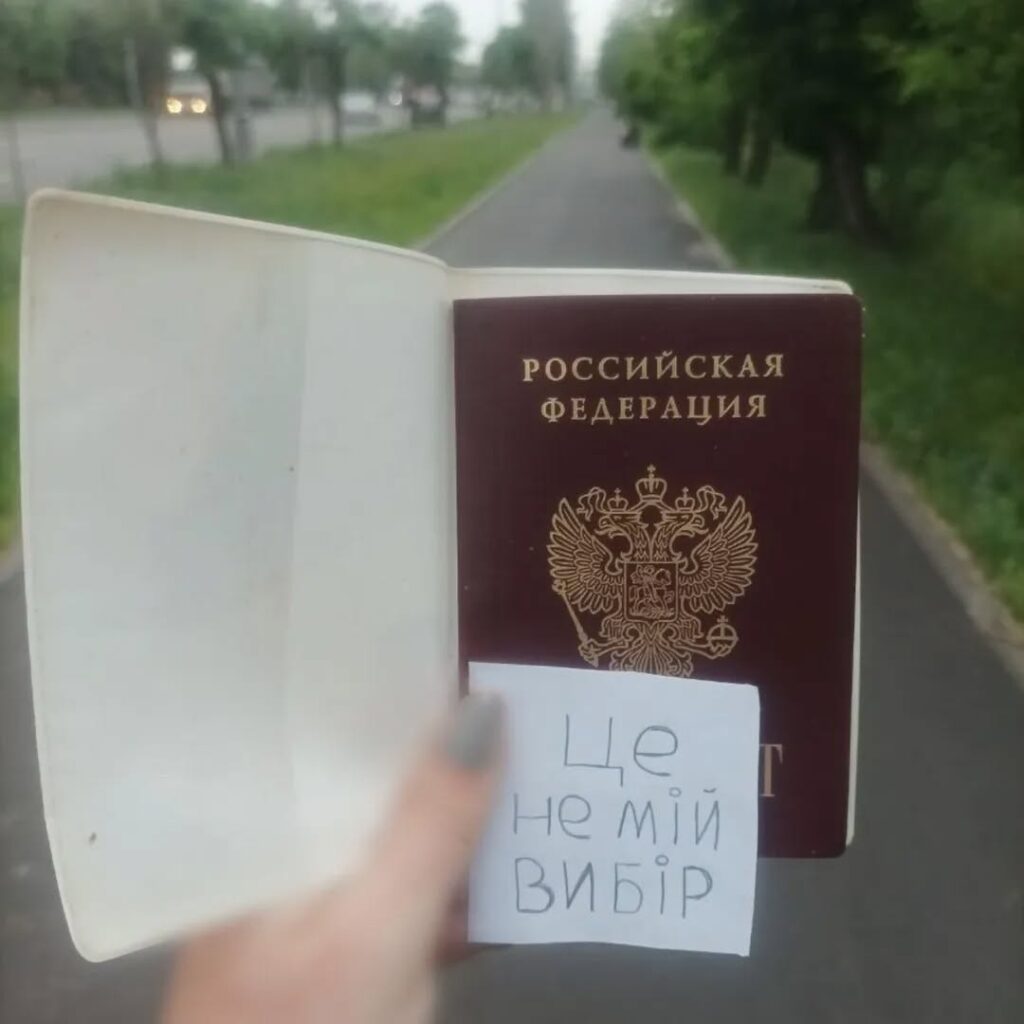 Ukrainian movement “yellow ribbon” continues resistance under occupation. “russian passport is not my choice”