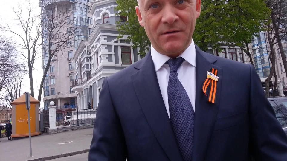 ОПУ та Кабмін блокують петиції щодо санкцій проти мера Одеси Труханова – Гайдай