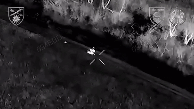 Professional maneuver by Ukrainian UGV operator saves system from russian FPV drone strike [video]